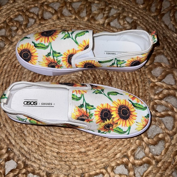 Sunflower print asos canvas slip ons - Picture 6 of 6